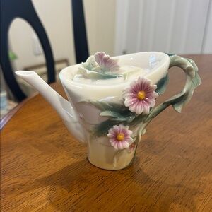 Franz  Daisy Small Tea Pot 
Floral Ceramic Teapot with Pink and Green Accents